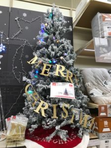 ニトリのクリスマスツリーは売り切れ前に 価格は おしゃれな飾り方 Yuのあれこれブログ